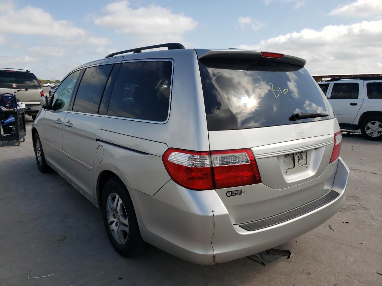 Photo 3 from auction – 2005 HONDA ODYSSEY EX with VIN 5FNRL38725B087930