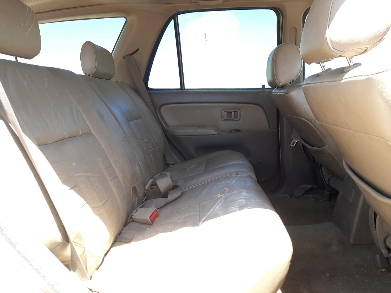 Photo 6 from auction – 2001 TOYOTA 4RUNNER LI with VIN JT3GN87R110183000
