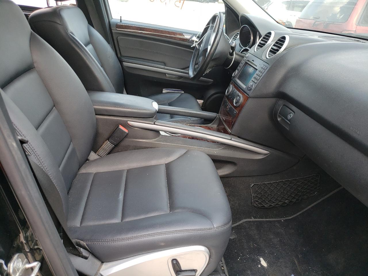 Photo 5 from auction – 2010 MERCEDES-BENZ ML 350 BLU with VIN 4JGBB2FB3AA608254