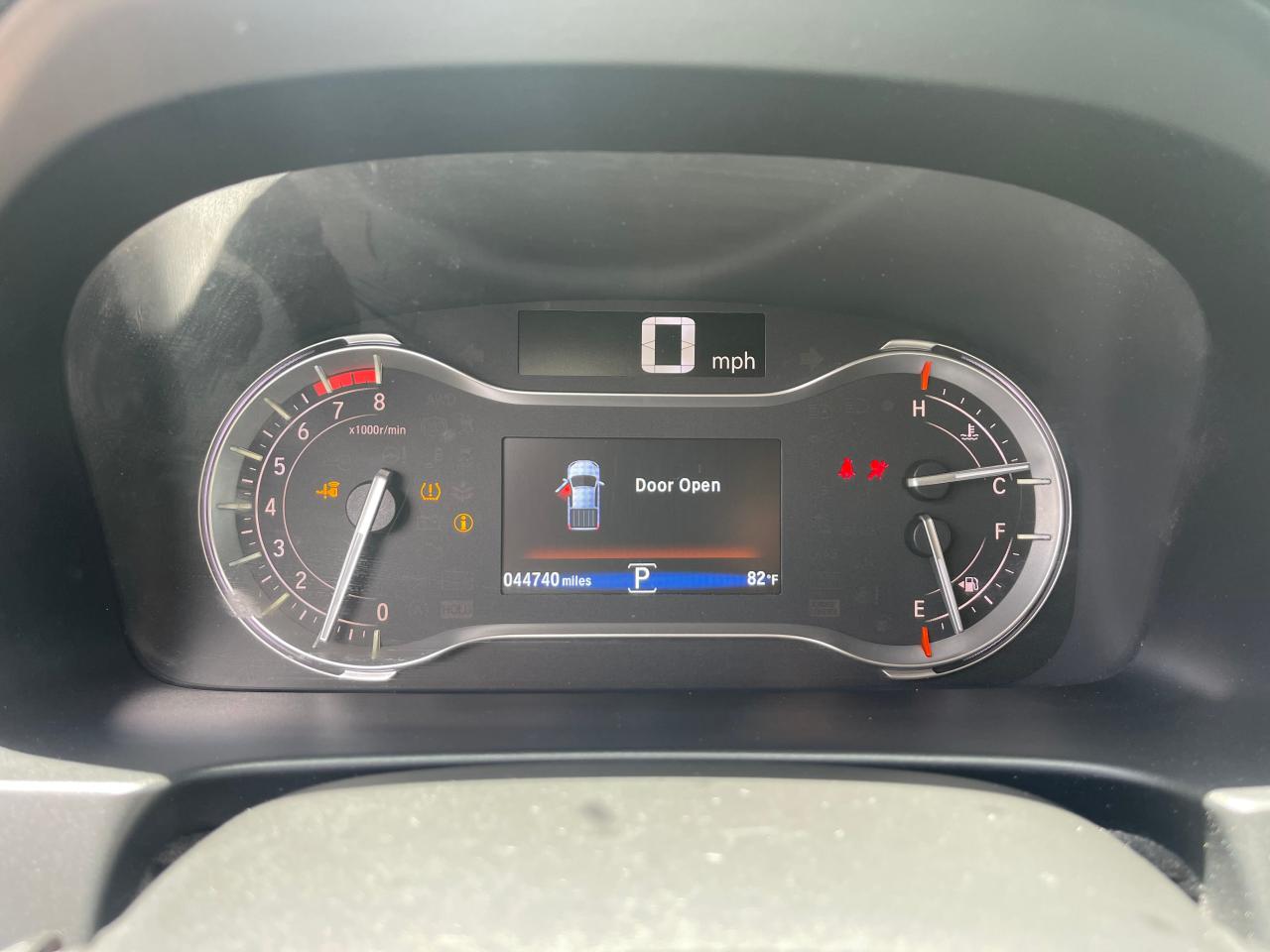 Photo 8 from auction – 2018 HONDA RIDGELINE with VIN 5FPYK3F17JB003888