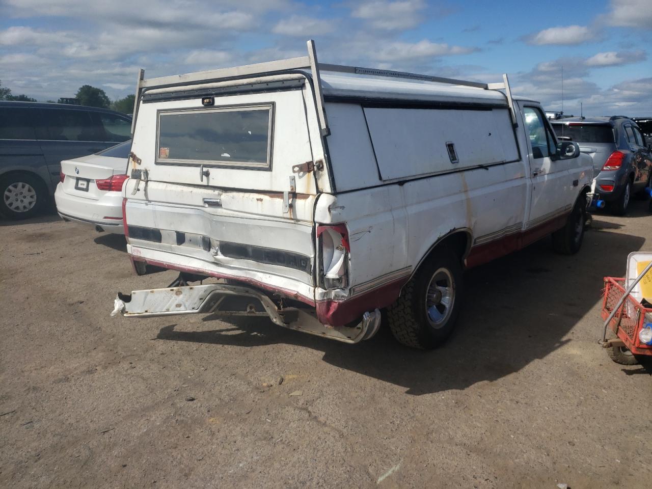 Photo 4 from auction – 1995 FORD F150 with VIN 1FTDF15Y3SNA75172