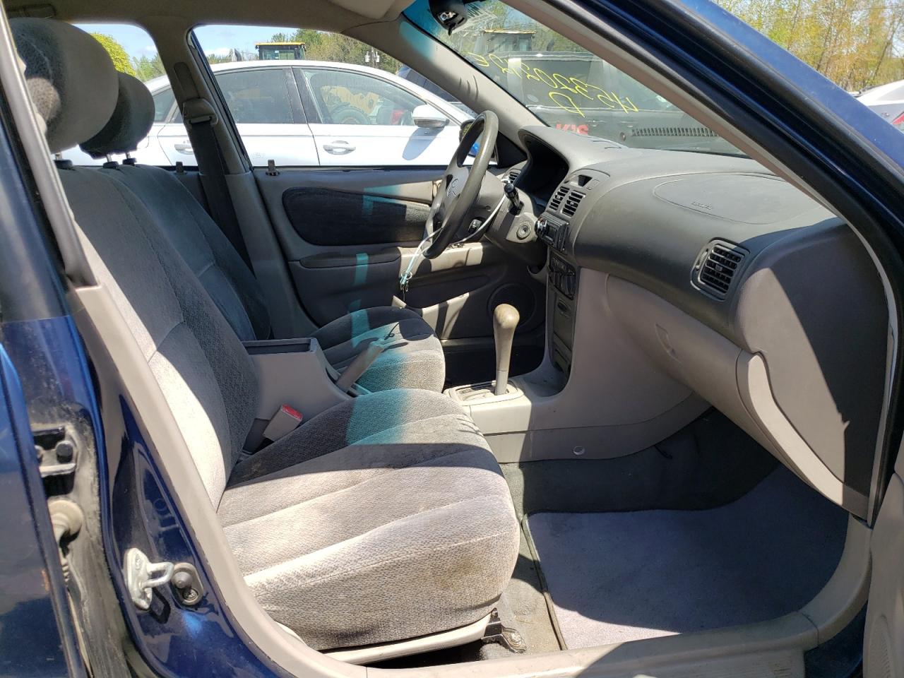 Photo 5 from auction – 2001 TOYOTA COROLLA with VIN 1NXBR12E71Z429929