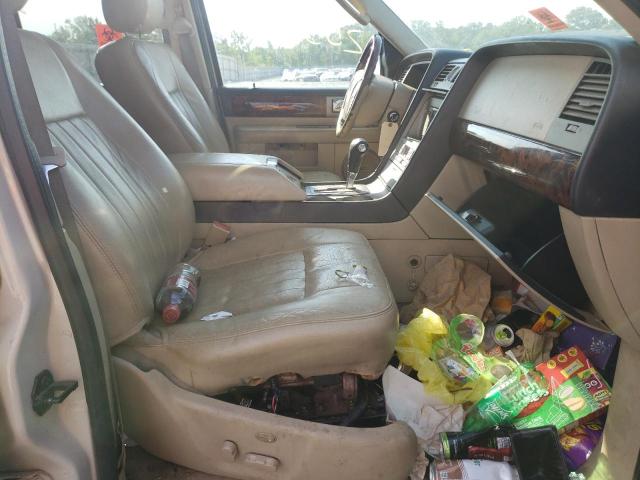 Photo 5 from auction – 2006 LINCOLN NAVIGATOR with VIN 5LMFU275X6LJ24952