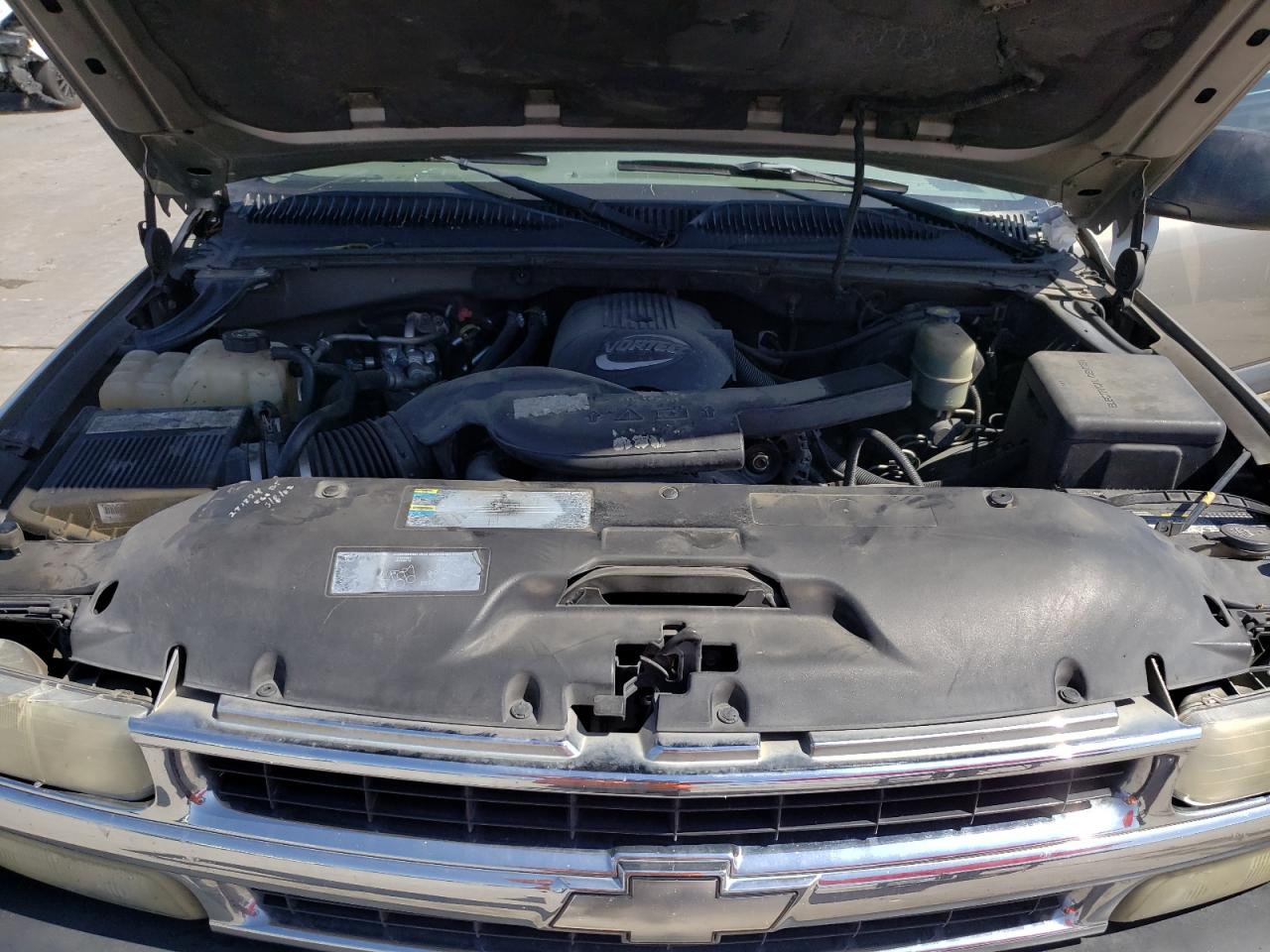 Photo 7 from auction – 2002 CHEVROLET SUBURBAN C with VIN 1GNEC16Z52J181867
