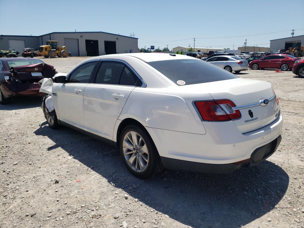 Foto 3 de la subasta – 2011 FORD TAURUS LIM con VIN 1FAHP2FW6BG174600