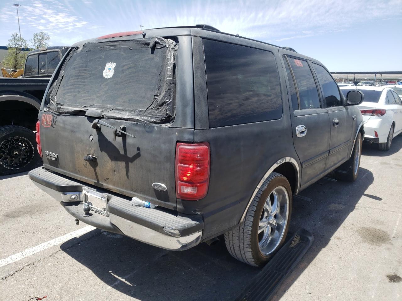 Photo 4 from auction – 2001 FORD EXPEDITION with VIN 1FMRU15L61LB08932