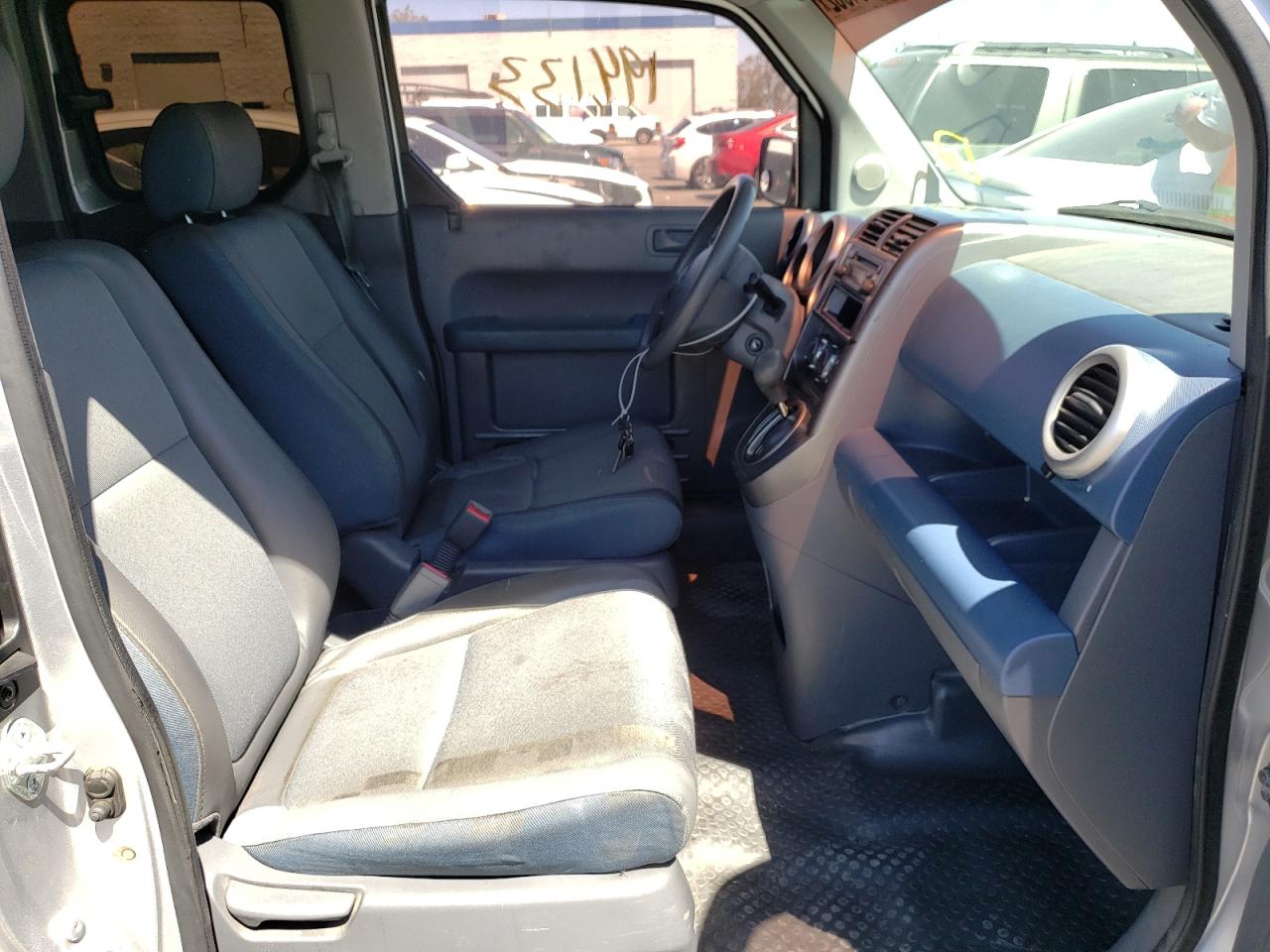 Photo 5 from auction – 2006 HONDA ELEMENT LX with VIN 5J6YH18356L012484