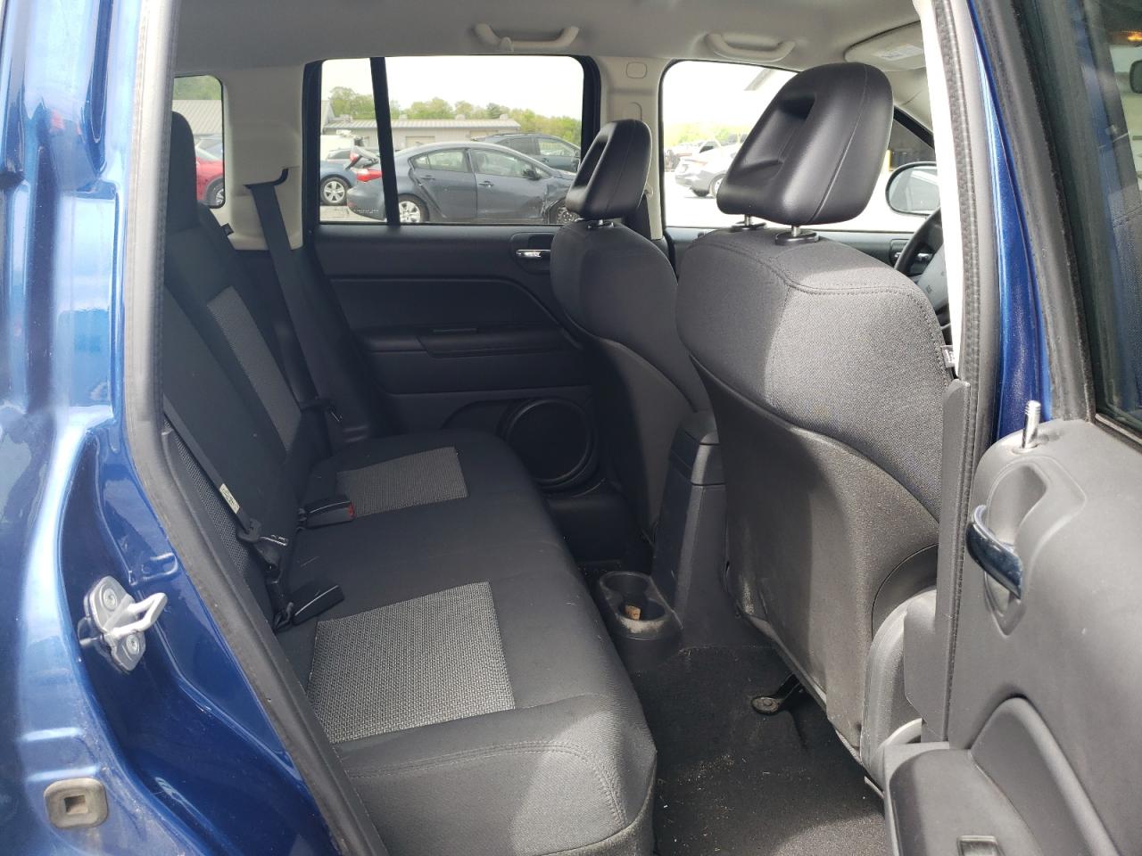 Photo 6 from auction – 2009 JEEP COMPASS SP with VIN 1J4FF47B89D221613