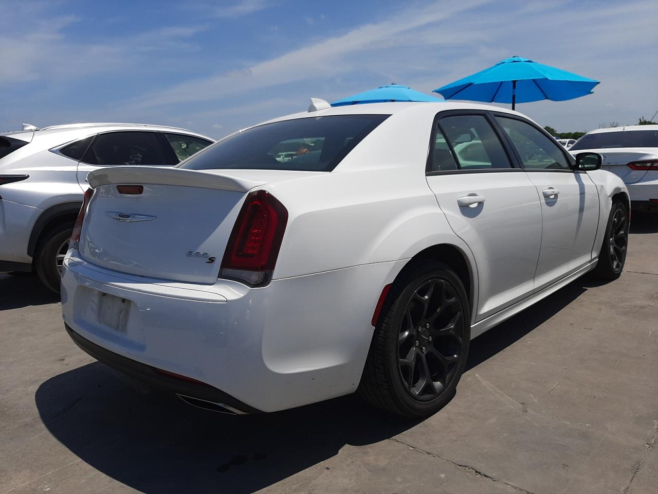 Foto 4 de la subasta – 2020 CHRYSLER 300 S con VIN 2C3CCABT2LH178451