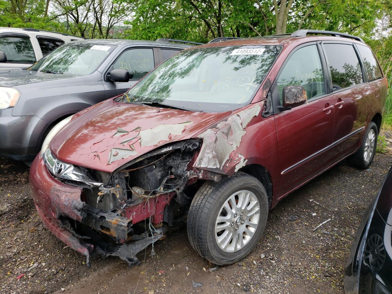 Photo 17 from auction – 2008 TOYOTA SIENNA XLE with VIN 5TDBK22C98S009391