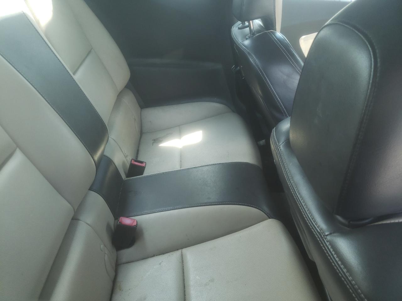 Photo 6 from auction – 2010 CHEVROLET CAMARO LT with VIN 2G1FC1EVXA9153030