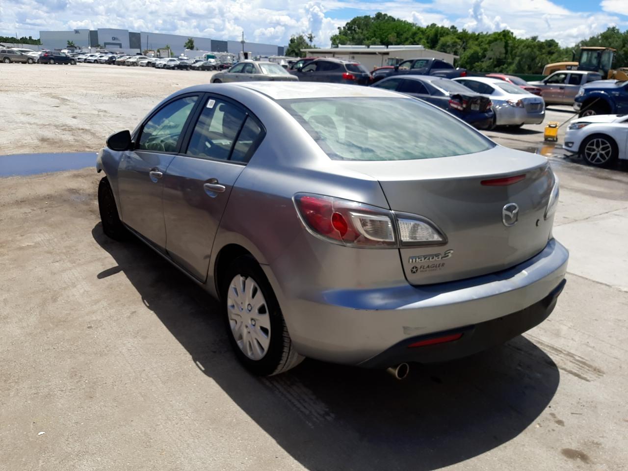 Photo 3 from auction – 2010 MAZDA 3 I with VIN JM1BL1SF4A1226464