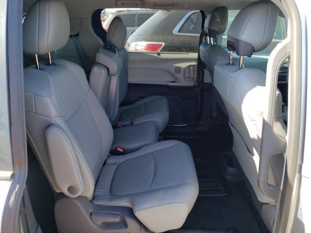 Photo 6 from auction – 2021 TOYOTA SIENNA XLE with VIN 5TDYRKEC5MS033859