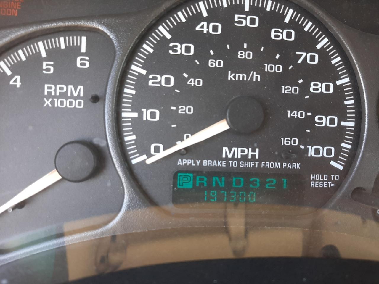 Photo 8 from auction – 2002 CHEVROLET SILVERADO with VIN 2GCEC19V121429415