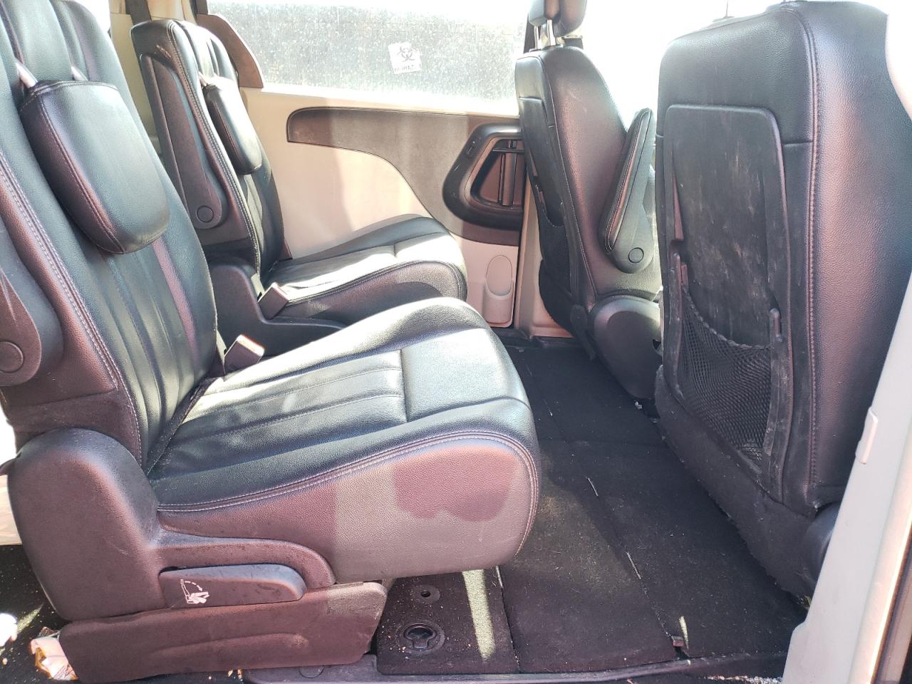 Photo 6 from auction – 2014 CHRYSLER TOWN & COU with VIN 2C4RC1BG8ER160476