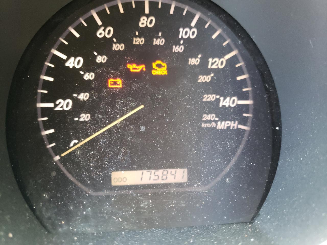Photo 8 from auction – 2005 LEXUS RX 330 with VIN 2T2GA31U85C021928