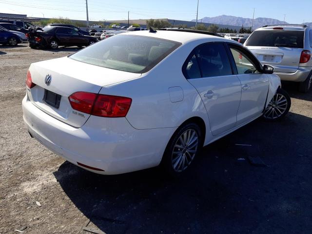 Photo 4 from auction – 2011 VOLKSWAGEN JETTA SEL with VIN 3VWLZ7AJ4BM040548