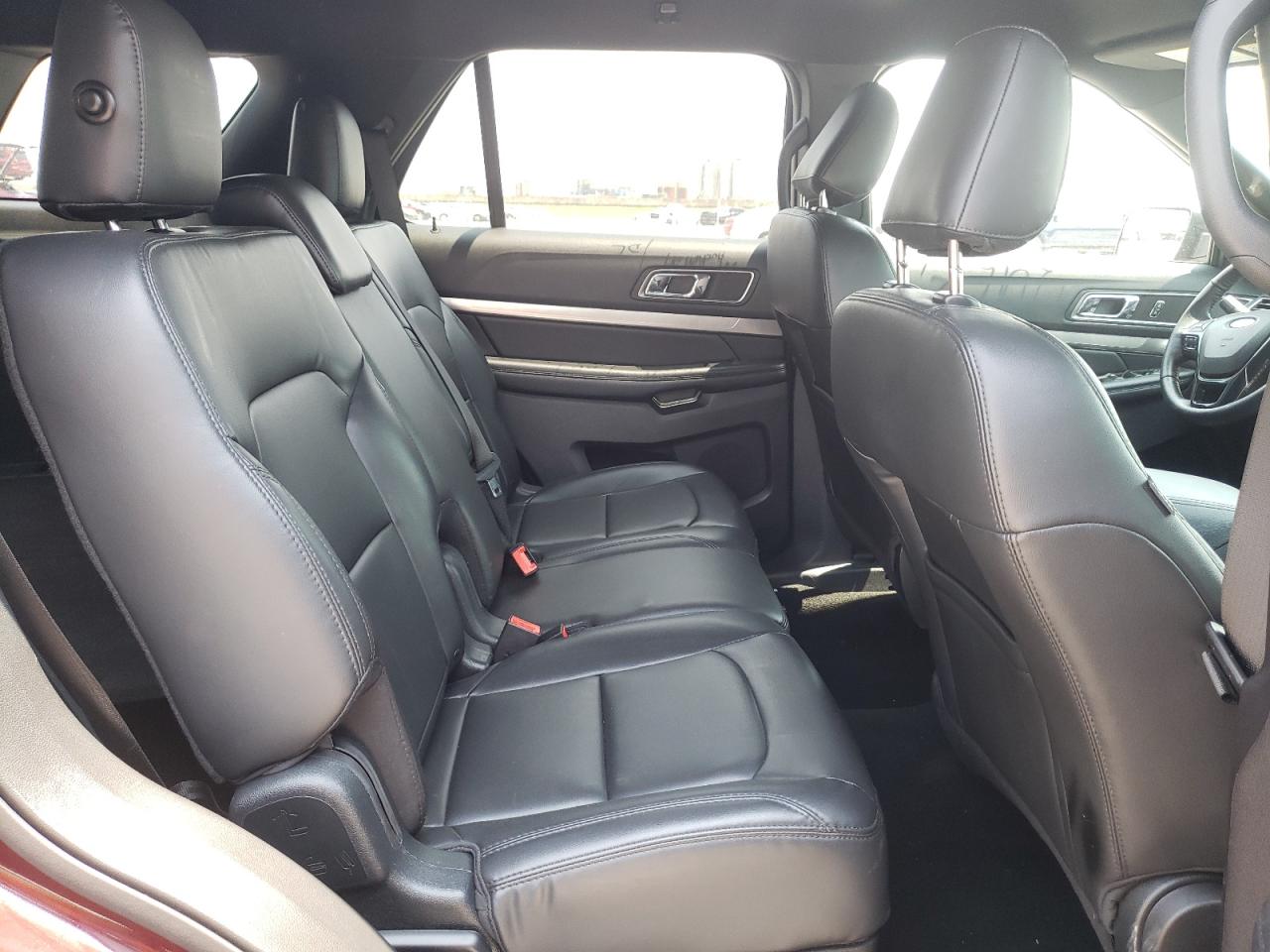 Photo 6 from auction – 2019 FORD EXPLORER X with VIN 1FM5K8D85KGA06994