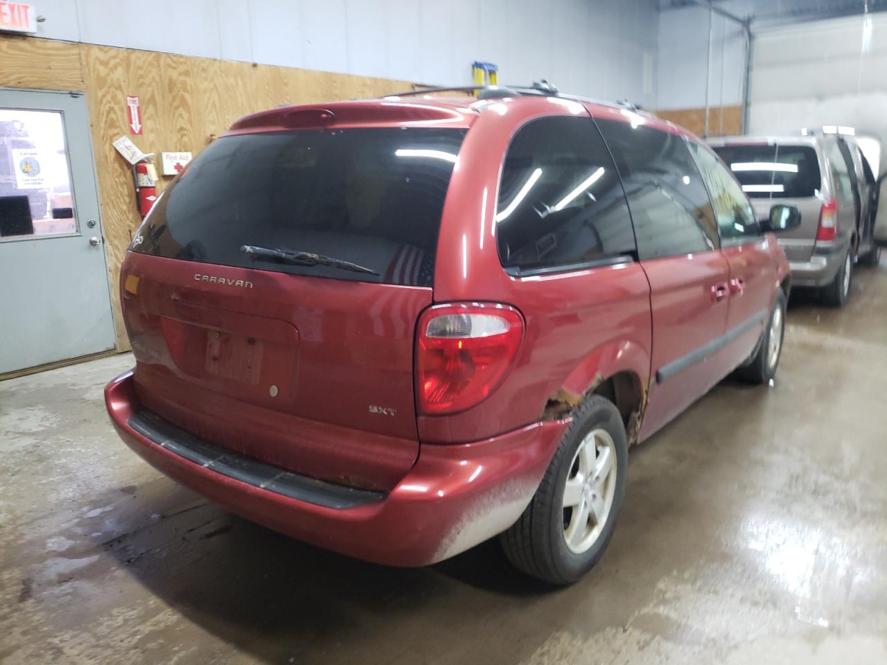 Photo 4 from auction – 2005 DODGE CARAVAN SX with VIN 1D4GP45RX5B101599