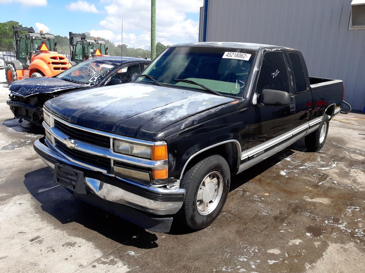 Photo 2 from auction – 1996 CHEVROLET GMT-400 C1 with VIN 2GCEC19R2T1196472