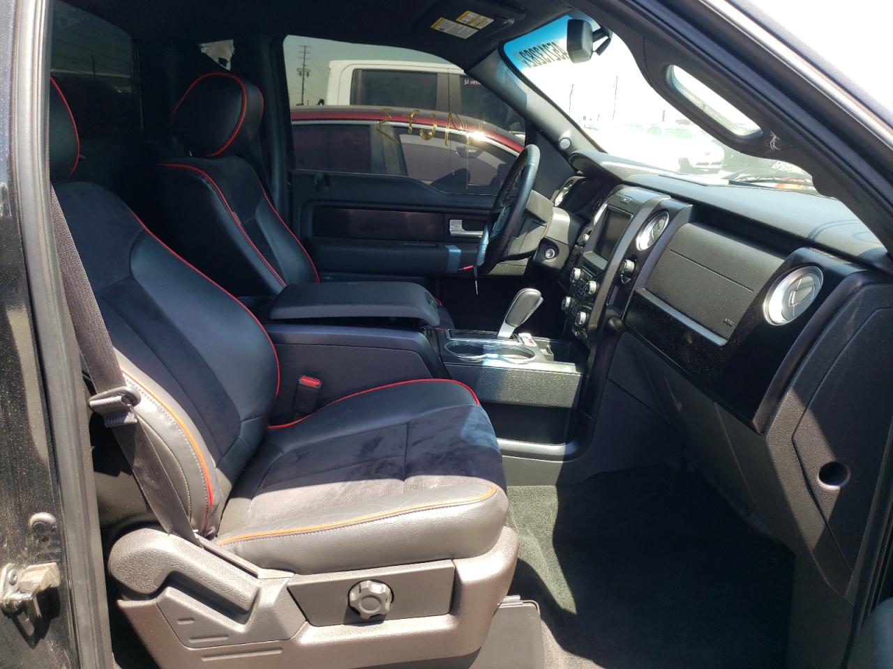 Photo 5 from auction – 2014 FORD F150 with VIN 1FTMF1CT9EFB31699
