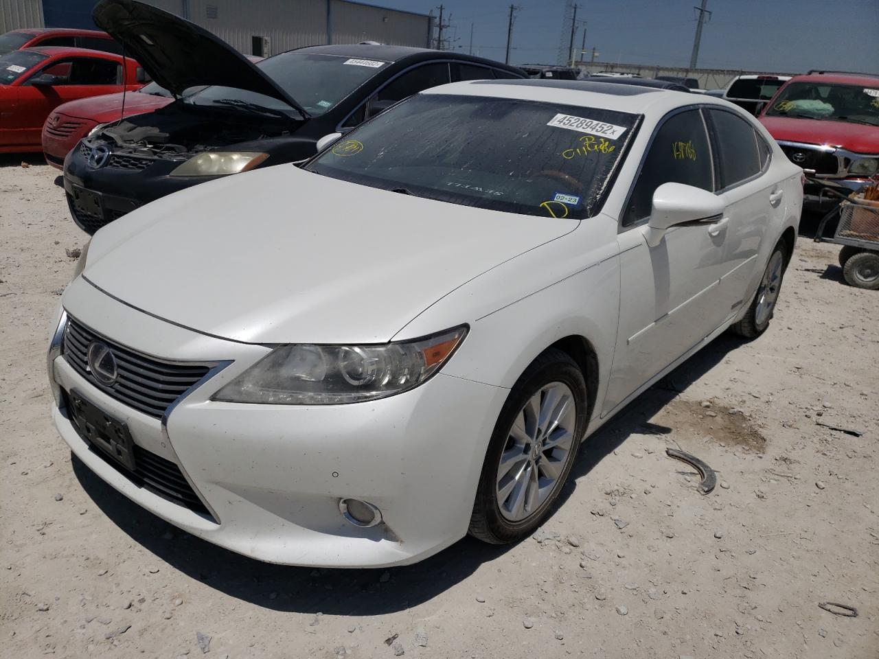 Photo 2 from auction – 2013 LEXUS ES 300H with VIN JTHBW1GG5D2011486
