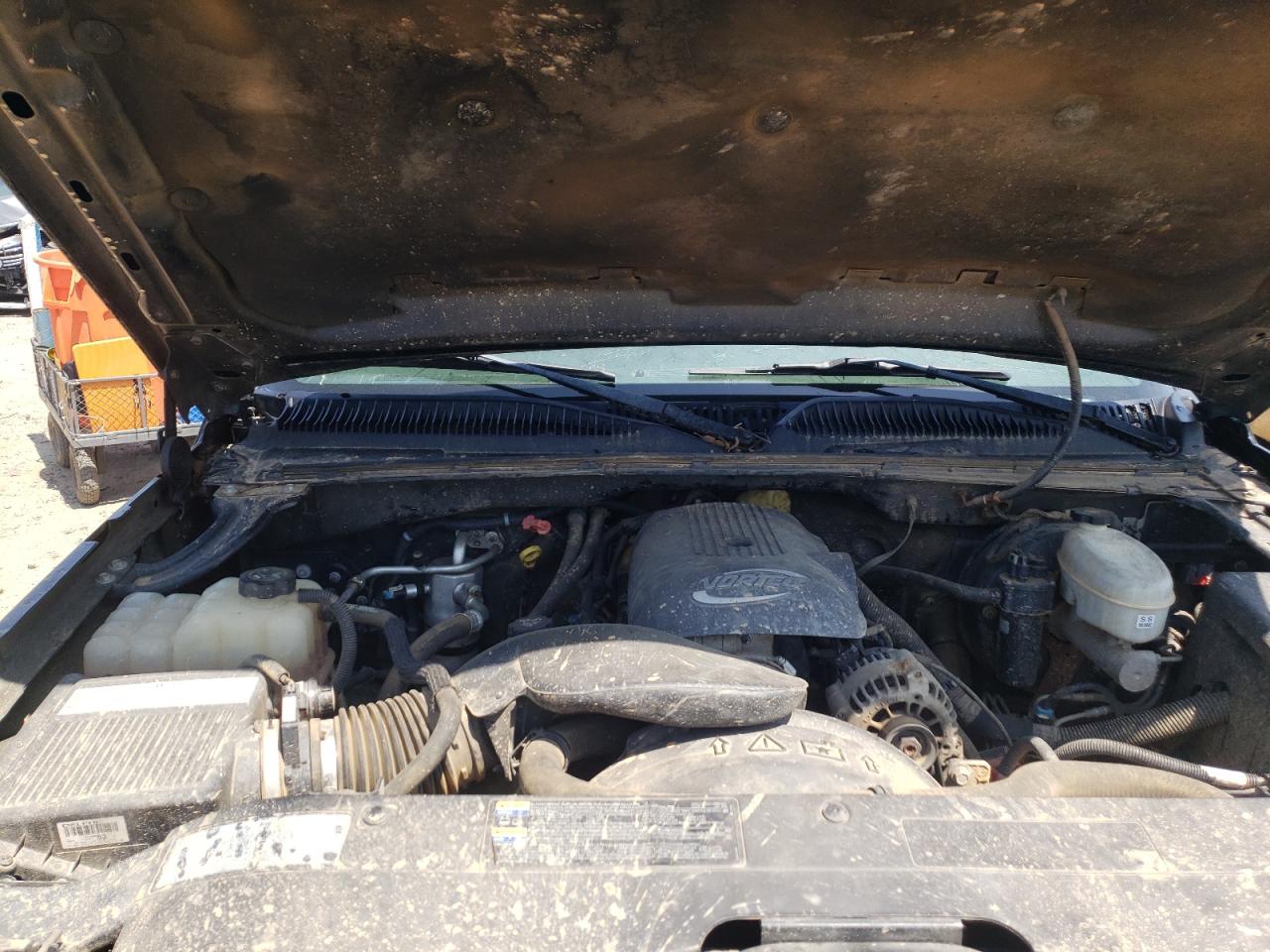 Photo 7 from auction – 2004 CHEVROLET SILVERADO with VIN 1GCEK19T24E299597