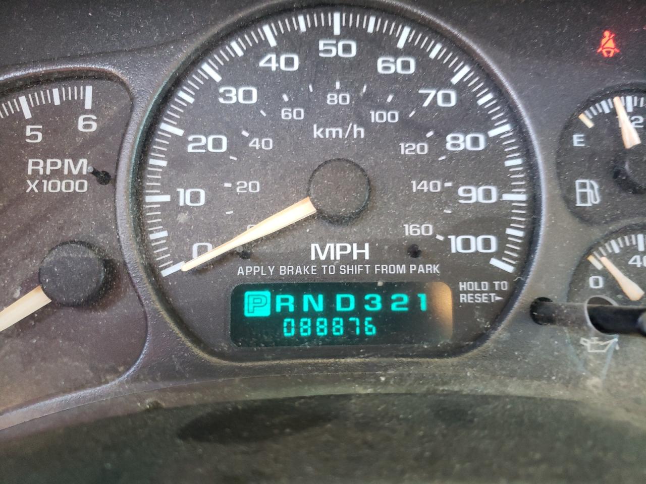 Photo 8 from auction – 2002 GMC SIERRA C25 with VIN 1GTHC29U52E289829