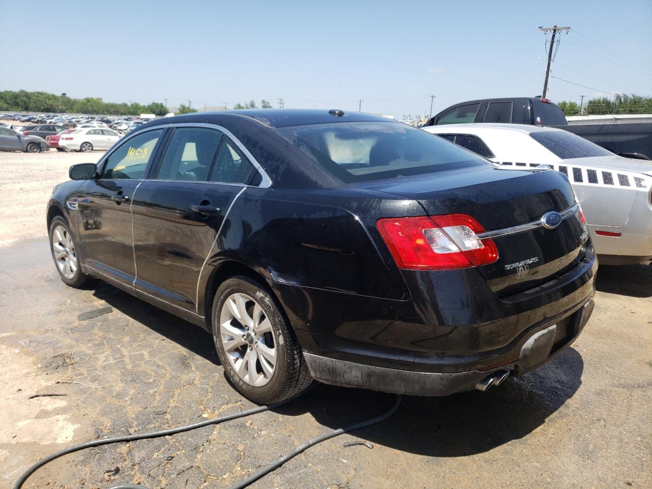 Photo 3 from auction – 2010 FORD TAURUS SEL with VIN 1FAHP2HW6AG133718
