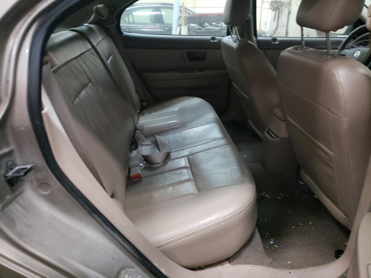 Photo 6 from auction – 2004 MERCURY SABLE LS P with VIN 1MEFM59S74A605552