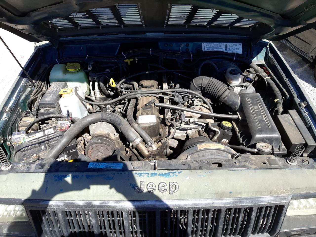 Photo 7 from auction – 1996 JEEP CHEROKEE S with VIN 1J4FT28S2TL286899