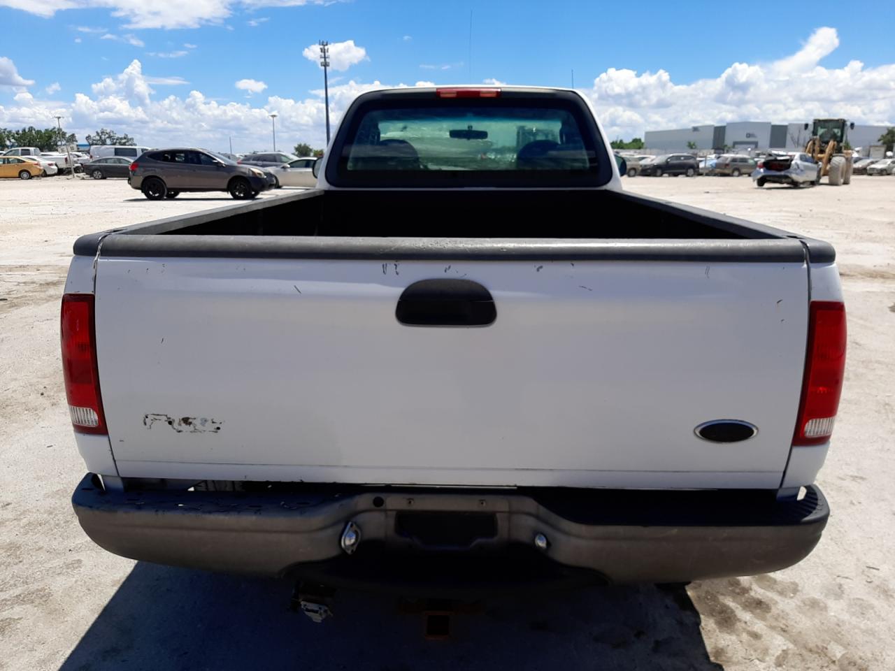 Photo 6 from auction – 2002 FORD F150 with VIN 1FTRF17262NB67102
