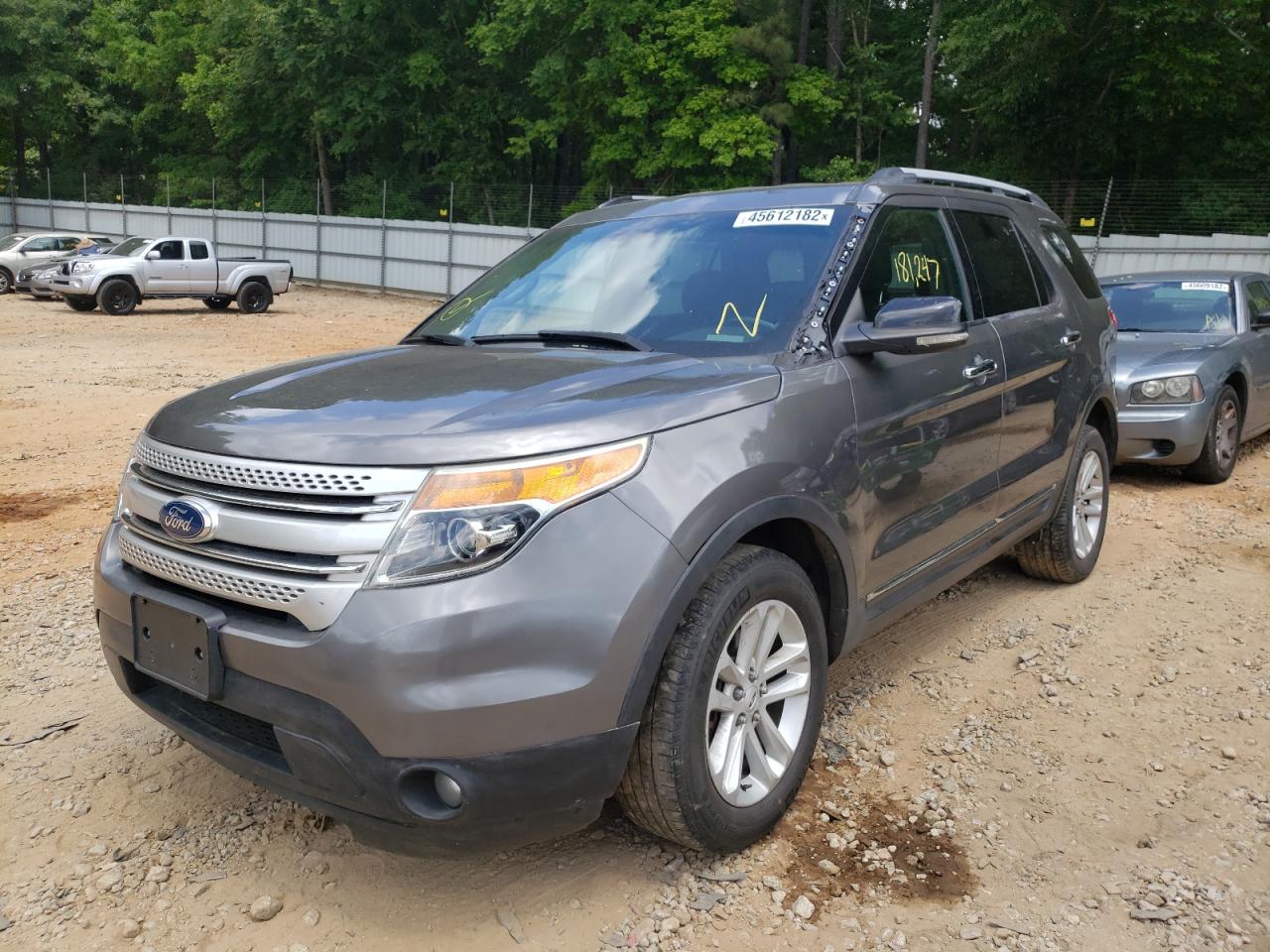 Photo 2 from auction – 2012 FORD EXPLORER X with VIN 1FMHK8D89CGA97878