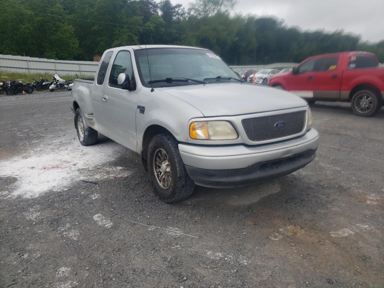 FORD F150 2002 with VIN 1FTRX07LX2KD44641 - Photo from auction