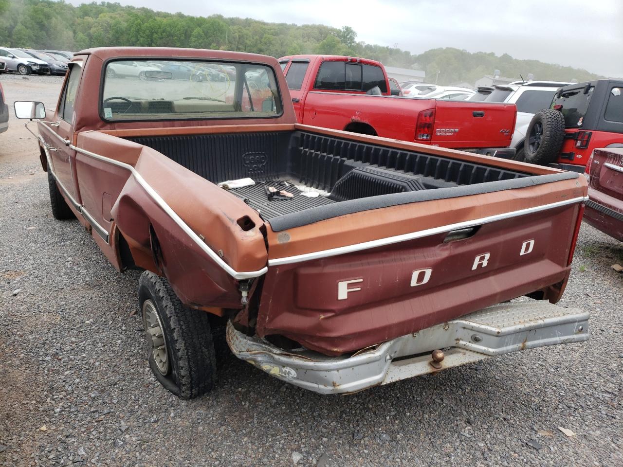 Photo 3 from auction – 1984 FORD F-150 with VIN 1FTEF15F3ENA35665