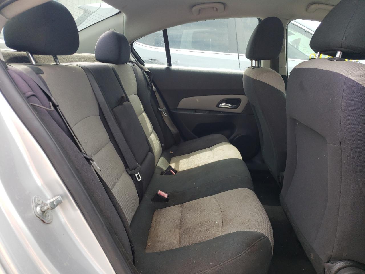 Photo 6 from auction – 2012 CHEVROLET CRUZE with VIN 1G1PC5SH8C7249253