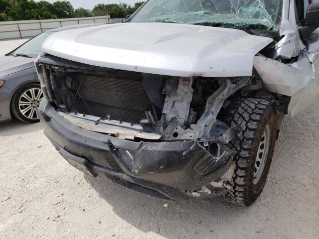 Photo 10 from auction – 2019 CHEVROLET SILVERADO with VIN 1GCUYAEF8KZ208753