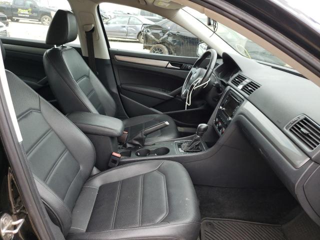 Photo 5 from auction – 2015 VOLKSWAGEN PASSAT with VIN 1VWAT7A3XFC115996