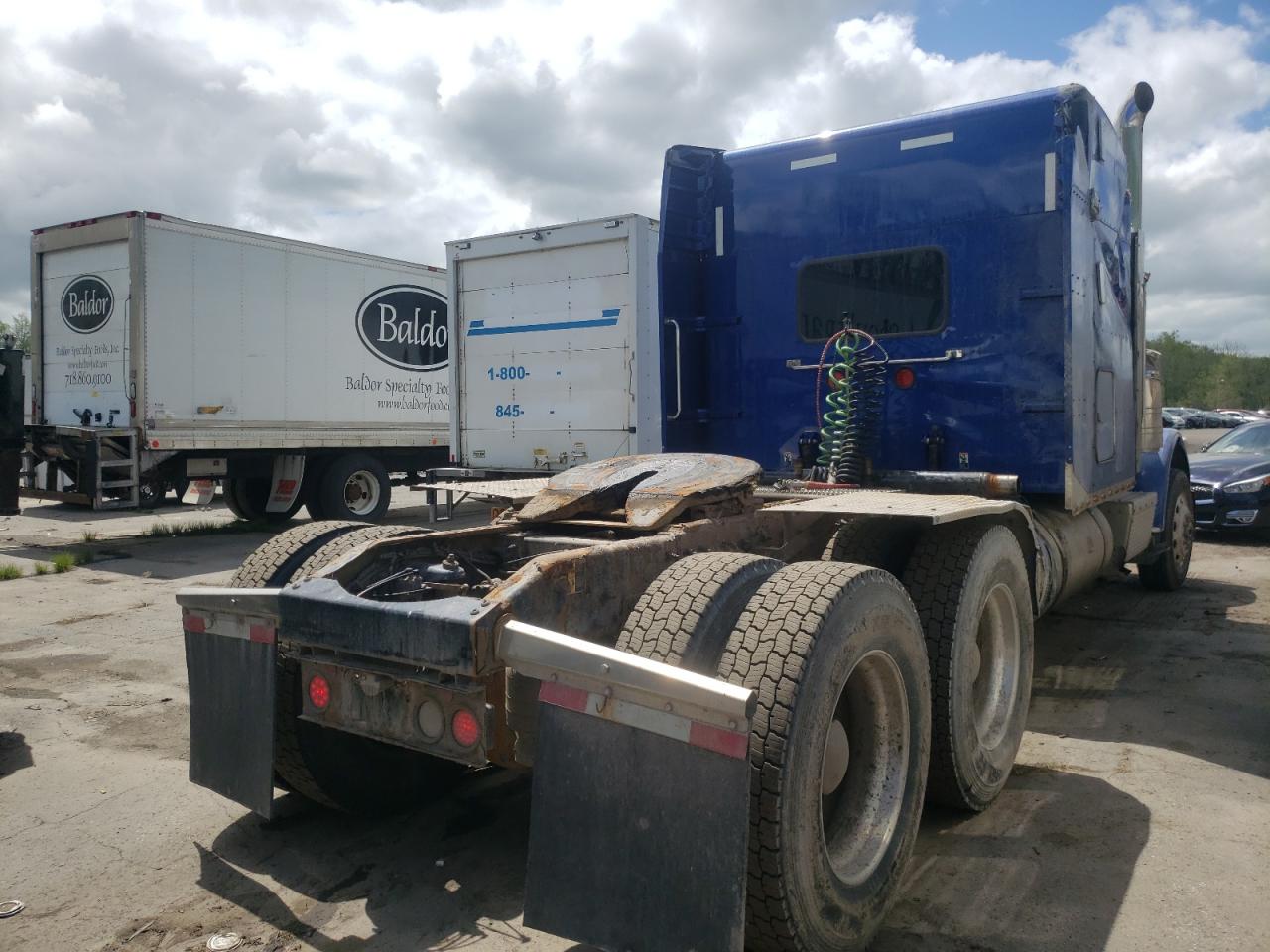 Photo 4 from auction – 2015 PETERBILT 389 with VIN 1XPXD40X3FD256477