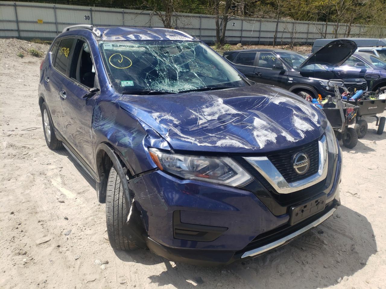 Photo 1 from auction – 2018 NISSAN ROGUE S with VIN KNMAT2MV5JP599354