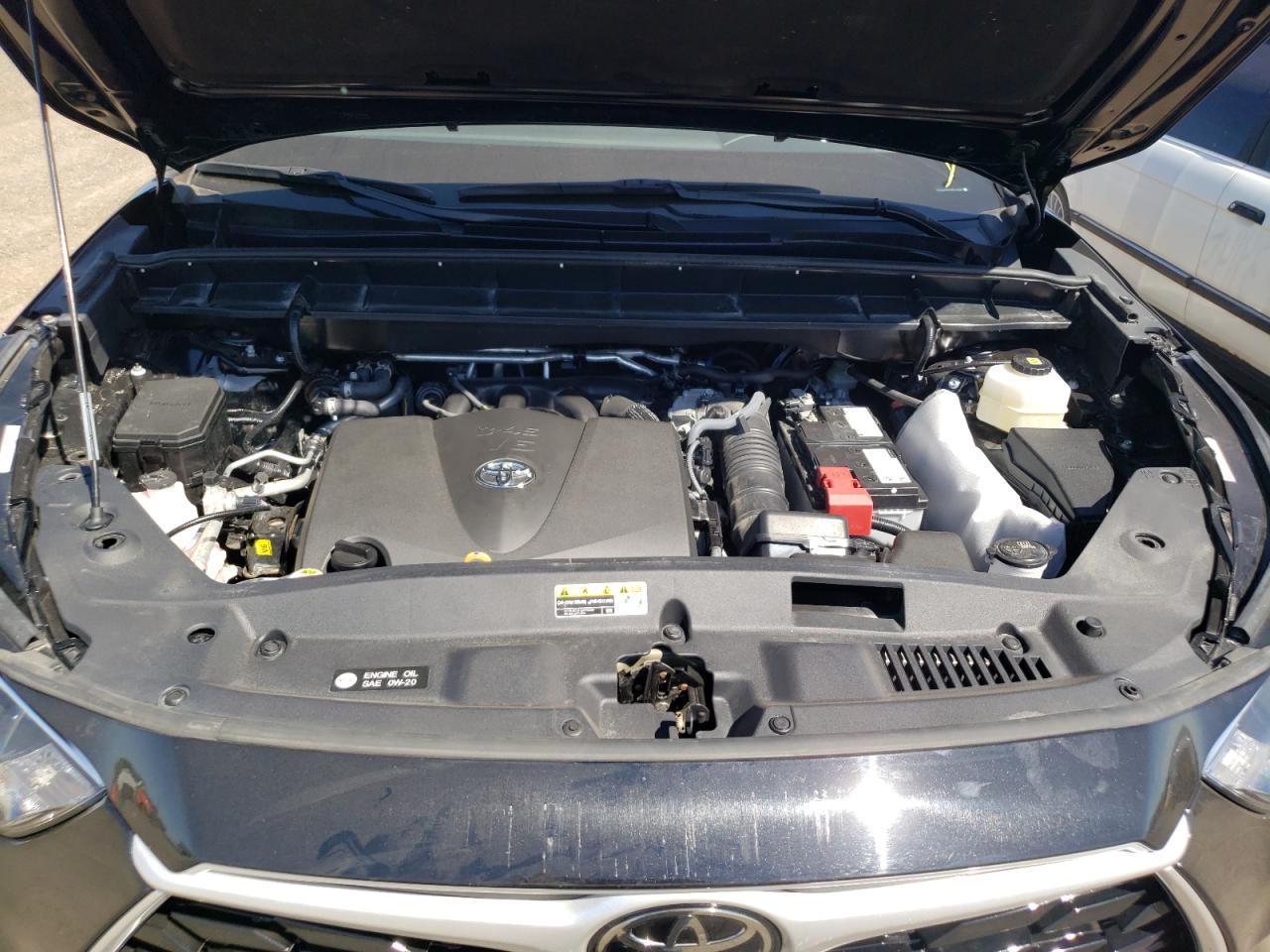 Photo 7 from auction – 2021 TOYOTA HIGHLANDER with VIN 5TDGZRBH2MS532865