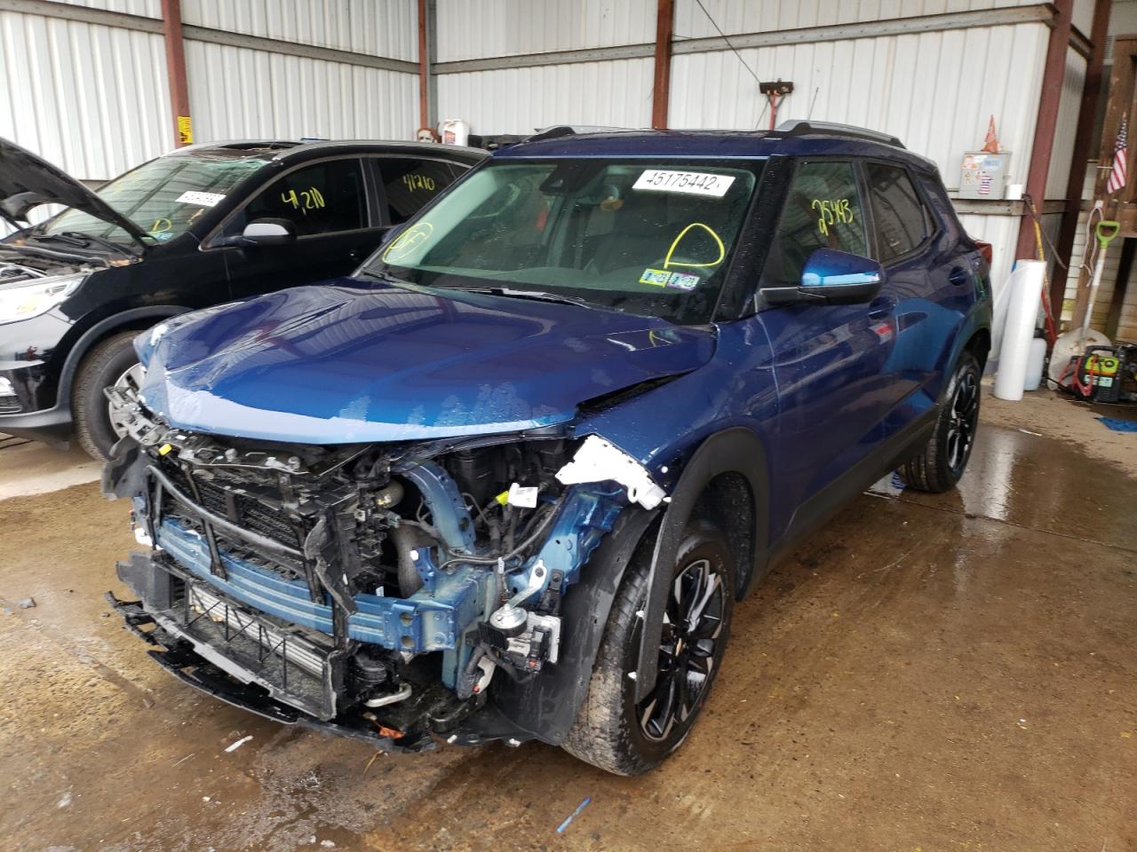 Photo 2 from auction – 2021 CHEVROLET TRAILBLAZE with VIN KL79MRSL0MB105510