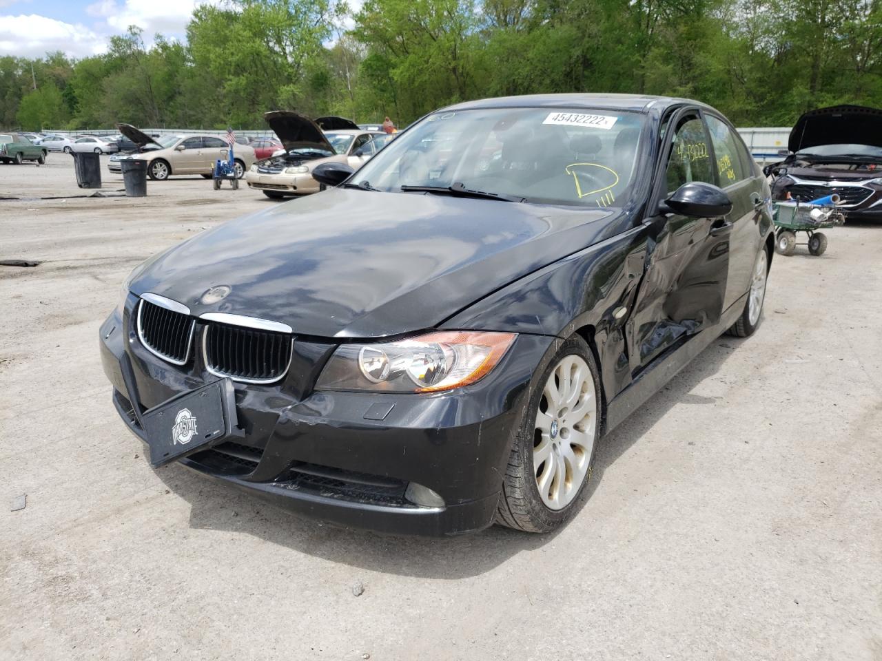 Photo 2 from auction – 2007 BMW 328 XI with VIN WBAVC93597KX59881