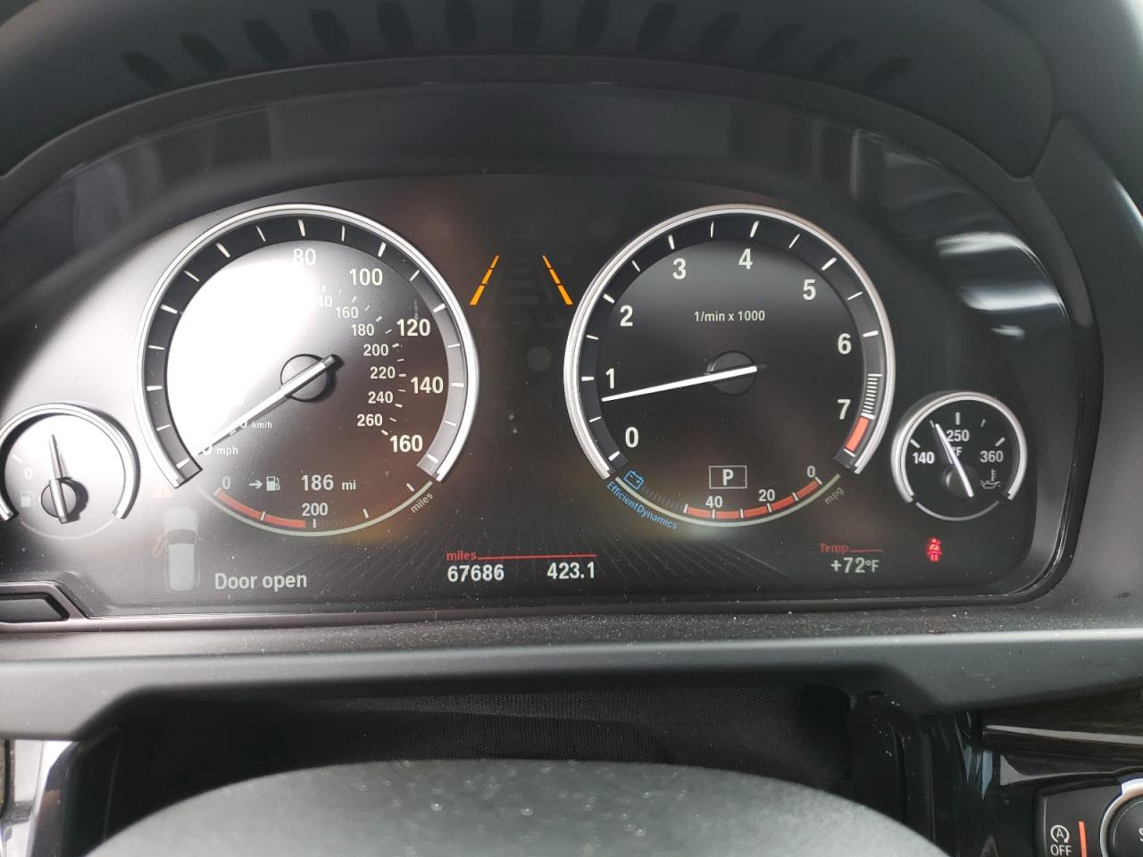 Photo 8 from auction – 2015 BMW X5 XDRIVE5 with VIN 5UXKR6C53F0J76556