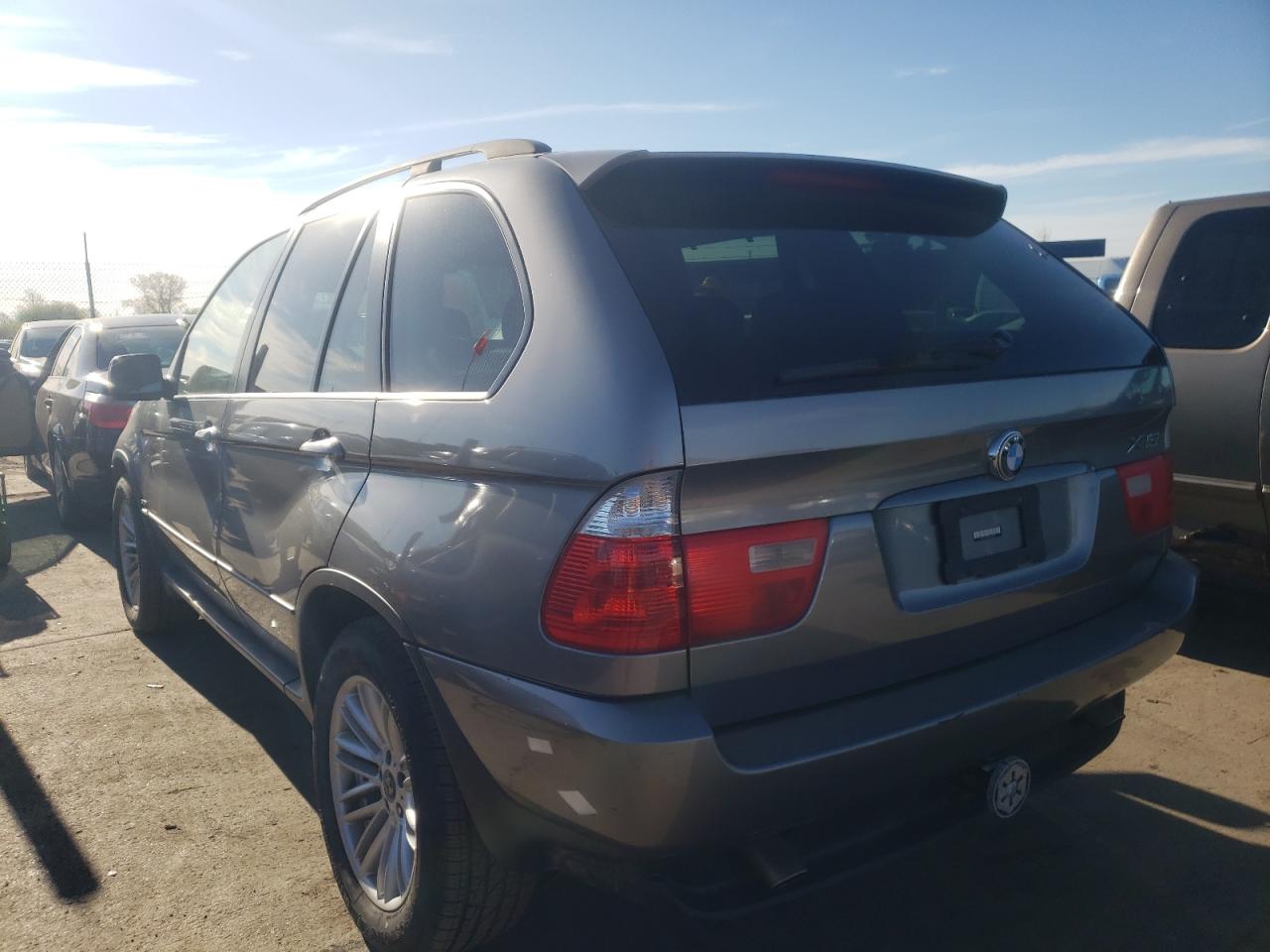Photo 3 from auction – 2006 BMW X5 3.0I with VIN 5UXFA13526LY43739