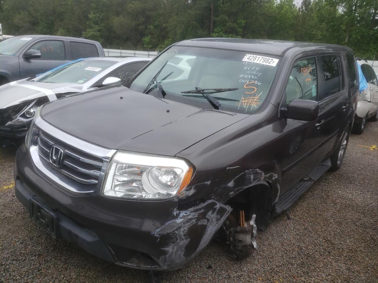 Photo 2 from auction – 2012 HONDA PILOT EX with VIN 5FNYF4H40CB001736