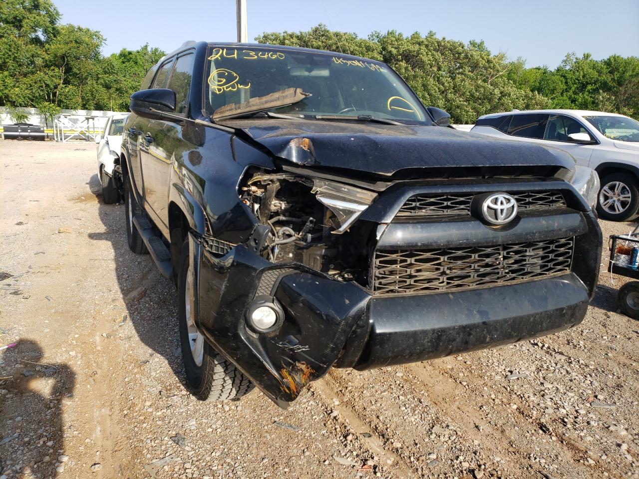 Photo 9 from auction – 2015 TOYOTA 4RUNNER SR with VIN JTEBU5JRXF5243460