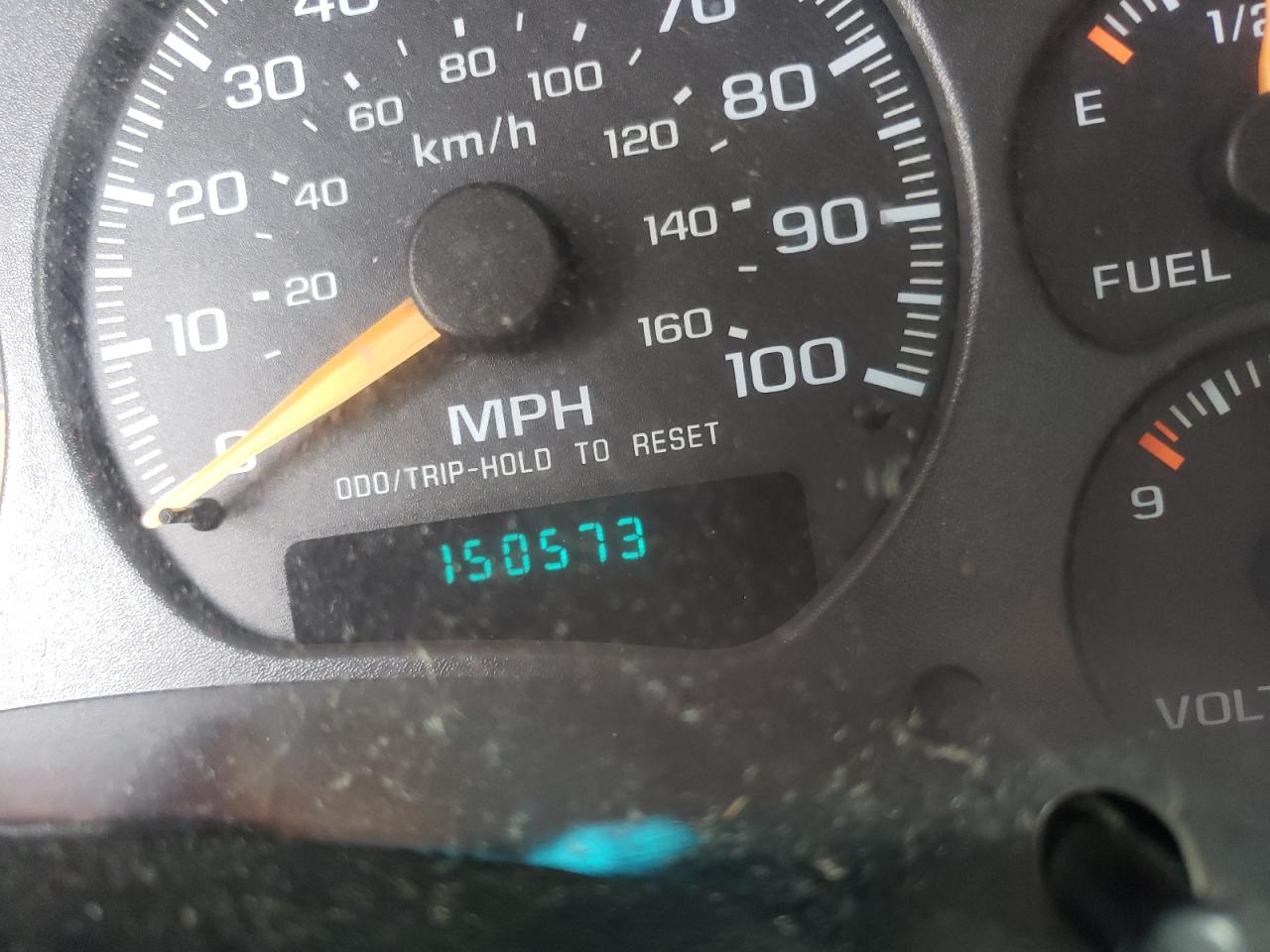 Photo 8 from auction – 2001 CHEVROLET BLAZER with VIN 1GNDT13W61K245302