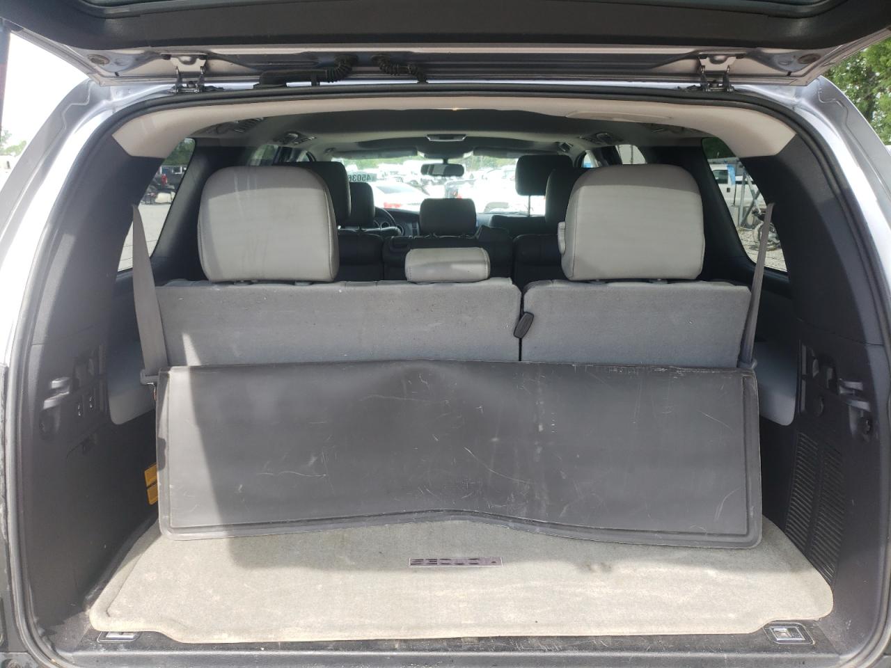 Photo 6 from auction – 2013 TOYOTA SEQUOIA SR with VIN 5TDZY5G18DS046805