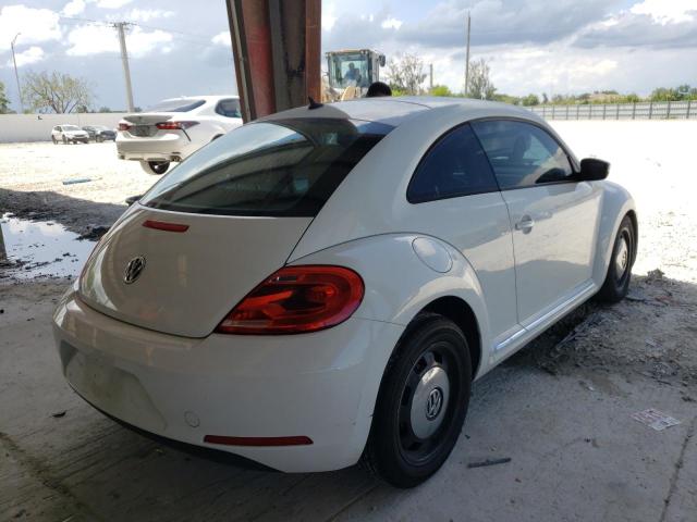 Photo 4 from auction – 2013 VOLKSWAGEN BEETLE with VIN 3VWJX7AT3DM679750